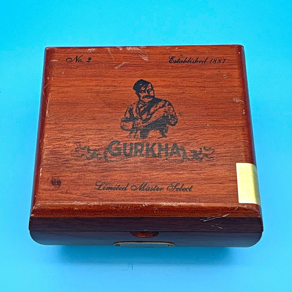 Vtg Gurkha Master Select No 2 Wood Cigar Box Empty 7.25x3.25" K Hansotia Valet